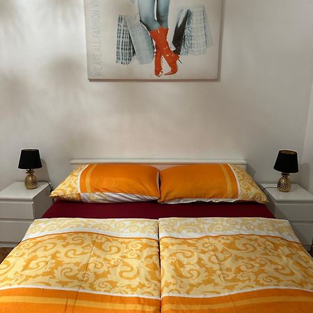 Apartment Opera 1 Виена Екстериор снимка